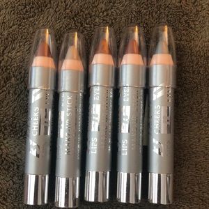 Set of five three and one lips cheeks and eyes